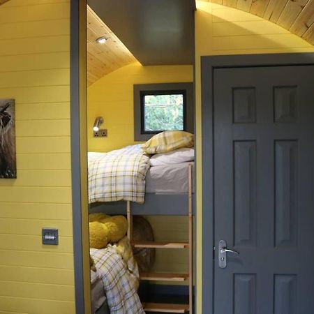Glampods Glamping Pod - Meet Highland Cows And Sheep Elgin Villa Bagian luar foto