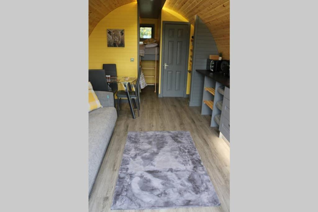 Glampods Glamping Pod - Meet Highland Cows And Sheep Elgin Villa Bagian luar foto